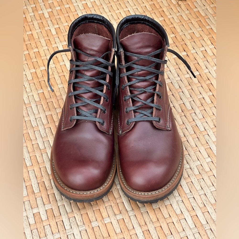 Red Wing 9011 Beckman Black Cherry Featherstone - Like New